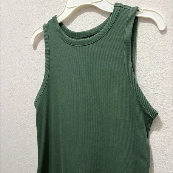 Sleeveless Green Ribbed Dress - Picture 2 of 6